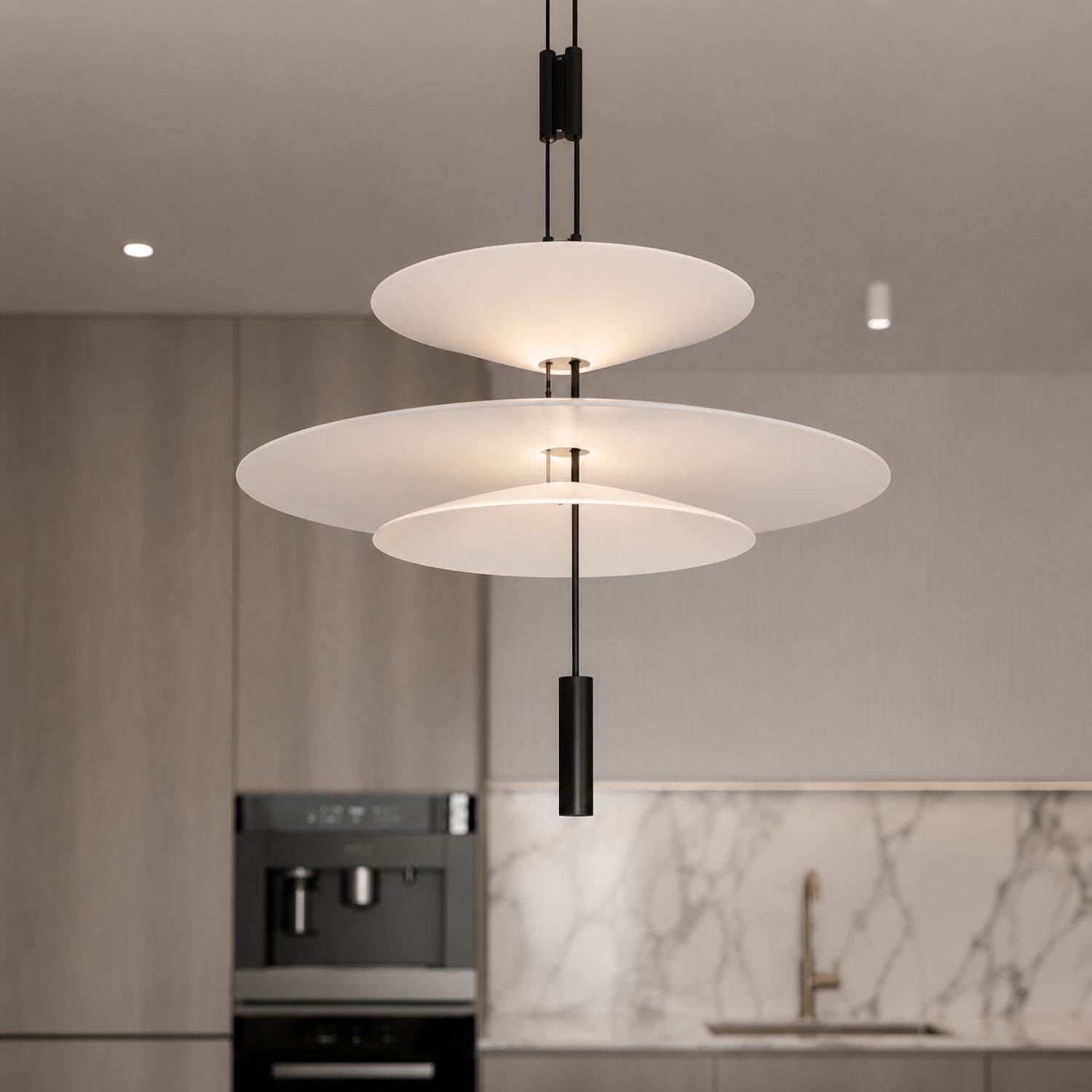 Designerska lampa wisząca nowoczesna z czarnym wykończeniem PLATER