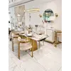 Designerskie Krzesło Romeo – Styl Włoski widok od dołu z ciekawym podświetleniem. Meble na zamówienie od Primavera Home.