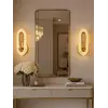 Kinkiet złoty, glamour, nowoczesny, lampa ścienna VALO w kuchni, świetnie dopełniający nowoczesny styl. Oświetlenie na zamówienie od Primavera Home.