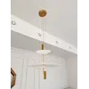 Detal wykończenia Żyrandola Plater. Piękna jakość materiałów od Primavera Home.