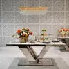 Widok z góry na stół LV COLLECTION Srebrny, pokazujący jego elegancki blat od Primavera Home.
