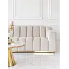 Sofa LONDON Beżowa widziana z góry. Ekspozycja w salonie od Primavera Home.