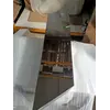 Wizualizacja minimalistyki z udziałem stołu LV COLLECTION Srebrny, oferowanego przez Primavera Home.
