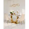 Ekspozycja stołu glamour w showroomie, idealnie oddająca jego nowoczesny design. Meble na zamówienie od Primavera Home.
