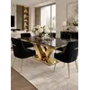 Aranżacja nowoczesnego wnętrza z użyciem stołu złotego z czarnym marmurowym blatem, glamour 240 cm na 12 osób LV COLLECTION od Primavera Home.