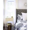 Piękne łóżko tapicerowane w stylu Glamour
