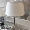 Abażur biały ze srebrną lamówką M 35 cm