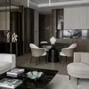 Siedzisko ekskluzywnego krzesła Linea w aranżacji wnętrza. Projekt od Primavera Home.