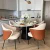 Wyjątkowe aranżacje z ekskluzywnym krzesłem Linea w eleganckim salonie. Primavera Home.