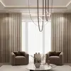 Lekki design żyrandola Cosmopolitan w nowoczesnej aranżacji od Primavera Home.