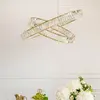 Zbliżenie na dwupoziomowy żyrandol Kryształowy CRYSTAL L od Primavera Home.