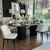 Aranżacja krzesła Napoli w nowoczesnej kuchni. Designerska koncepcja od Primavera Home.