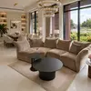 Luksusowy styl stolika kawowego TWEEN GOLD w eleganckim wnętrzu. Primavera Home.