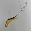 Dekoracja Leaf Flow wymagająca doświetlenia reflektorem. Projekt od Primavera Home.