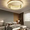 Widok plafonu kryształowego Eclipse od dołu, ukazujący jego elegancki design. Primavera Home.