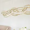 Ekspozycja żyrandola CRYSTAL 5 Złoty w showroomie w Warszawie.