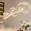 Luksusowa aranżacja z żyrandolem CRYSTAL 5 Złoty w roli głównej. Primavera Home.