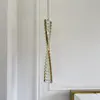 Aranżacja złotego glamour żyrandola kryształowego Crystal XS w luksusowym wnętrzu. Primavera Home.