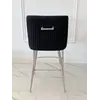 Hoker glamour Paloma w ekspozycji w salonie. Meble na zamówienie od Primavera Home.