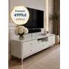 Komoda RTV glamour wysoki połysk biało srebrna Lorenzo L Silver w ciesznym wnętrzu. Meble na zamówienie od PRIMAVERA HOME.