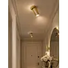 Lampa glamour w nowoczesnej ekspozycji w salonie, idealna do dekoracji wnętrz, dostępna w Primavera Home.
