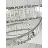 Żyrandol Kryształowy Eclipse L Ring Srebrny w aranżacji salonowej, podkreślający nowoczesny design od Primavera Home.