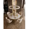Efekt Żyrandola Kryształowego Złotego Ringu Nowoczesnego CRYSTAL w dziennym świetle, podkreślający jego blask. Meble na zamówienie od Primavera Home.