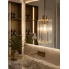 Zbliżenie na kryształowy klosz żyrandola STARS M. Ekskluzywny design od Primavera Home.