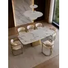 Designerskie Krzesło Romeo – Styl Włoski zaprezentowane z boku. Ekspozycja w salonie od Primavera Home.