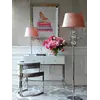 Szczegóły kolorystyki krzesła MARCO w nowoczesnym stylu, oferowane przez Primavera Home.