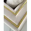 Złota Sofa Rozkładana Palace – Nowoczesna i Ekskluzywna z odległości od ściany, wystrój nowoczesnego wnętrza od Primavera Home.