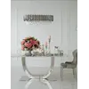 Stół Nowoczesny Glamour z marmurowym blatem w kolorze srebrnej stali, podkreślając elegancję mebla od Primavera Home.