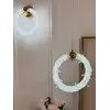 Zbliżenie na kryształowe detale Lampy Wiszącej Kryształowej Złotej ICE XS. Elegancka opcja od Primavera Home.