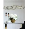Punktowe oświetlenie przestrzeni z Żyrandolem CRYSTAL 5 Złoty. Wnętrze od Primavera Home.