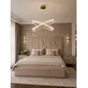 Zbliżenie na Żyrandol Kryształowy Brina XL Glamour Złoty – Luksusowa Lampa Wisząca dwupoziomowa, ukazujące eleganckie detale. Aranżacja nowoczesnego wnętrza od Primavera Home.