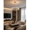 Detal wykończenia Żyrandola Kryształowego Crystal Srebrnego Glamour. Aranżacja nowoczesnego wnętrza od Primavera Home.