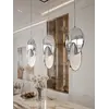 Perspektywa z dołu na Żyrandol Planet Srebrny Glamour w eleganckim wnętrzu. Meble na zamówienie od Primavera Home.