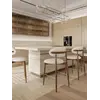 Widok z góry na Designerski Hoker Drewniany Olivia – Krzesło Barowe od Primavera Home.