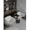 Zbliżenie na detal wykończenia fotela Noowczesny Spider, ukazując subtelność materiałów od Primavera Home.