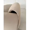 Fotel Noowczesny Spider w stylowej przestrzeni. Ekspozycja z meblami na zamówienie od Primavera Home.