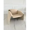 Fotel Noowczesny Spider w zestawieniu z innymi meblami. Ekspozycja w salonie od Primavera Home.