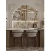 Członki zestawu mebli z Designerskim Hokerem Drewnianym Olivia – Krzesło Barowe od Primavera Home.