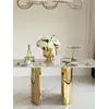 Zbliżenie na detal stołu glamour ROKSI, podkreślające jego wysoką jakość i elegancję, w ofercie Primavera Home.