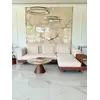 Stolik kawowy nowoczesny elegancki Robin S i Robin L w zbliżeniu, eksponujący blaty z spiekanego kamienia. Ekspozycja w salonie Primavera Home.