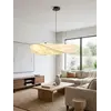 Minimalistyczna aranżacja z uwypukleniem designerskiego nowoczesnego żyrandola papierowego lekkiego do jadalni CLOUD od Primavera Home.