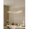 Stylowa aranżacja nowoczesnego wnętrza z designerskim żyrandolem papierowym lekkim do jadalni CLOUD od Primavera Home.