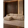 Ekskluzywny narożnik, nowoczesny, designerski, sofa narożna MODERNO na ekspozycji w showroomie. Przykład idealnej aranżacji nowoczesnego wnętrza od Primavera Home.