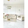 Fotel LONDON Beżowy w aranżacji nowoczesnego salonu. Ekspozycja w salonie od Primavera Home.