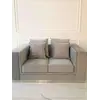 Widok z góry na sofę EMPORIO, eksponującą jej designerskie plecy. Ekspozycja w salonie Primavera Home.