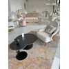 Designerski Fotel Linea z Podnóżkiem – Nowoczesny i Tapicerowany z widoku z góry. Detal wykończenia od Primavera Home.